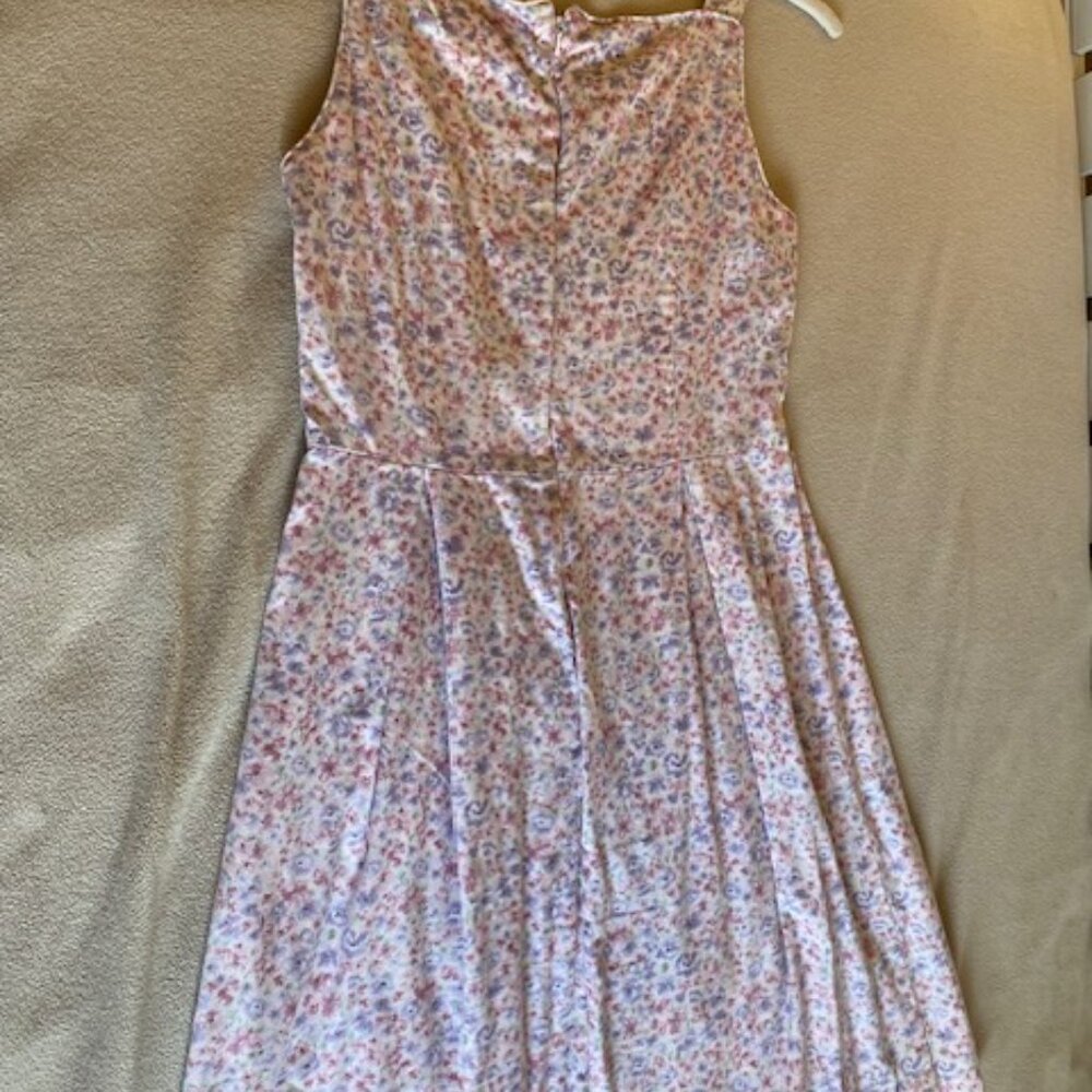 Dress - Picture 5 of 5